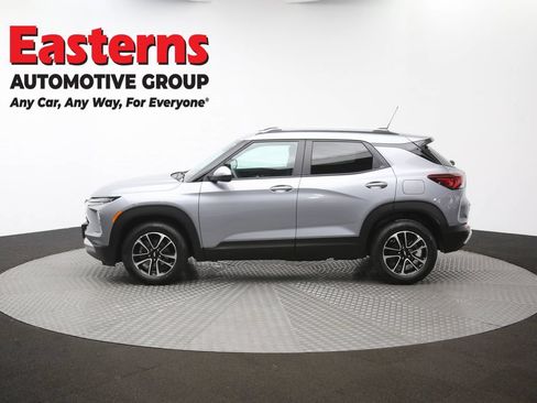 Used 2024 Chevrolet TrailBlazer LT FWD image 58