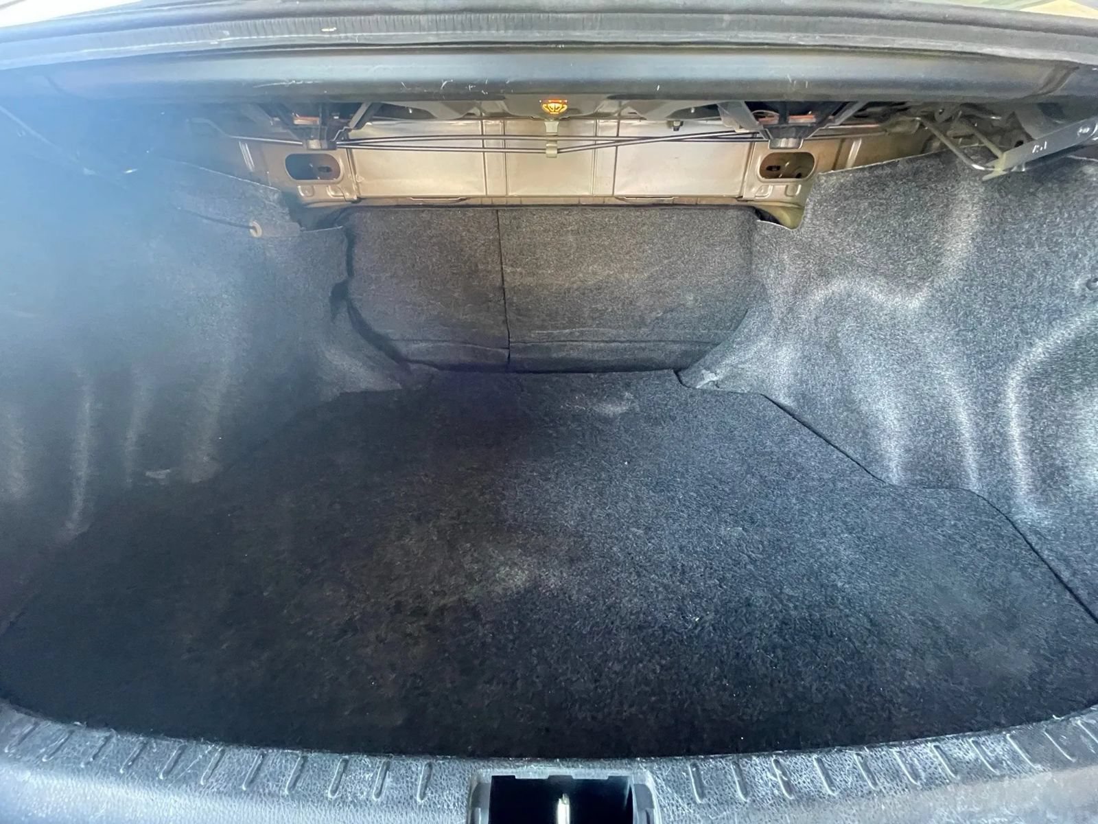Used 2014 Toyota Corolla LE FWD image 15