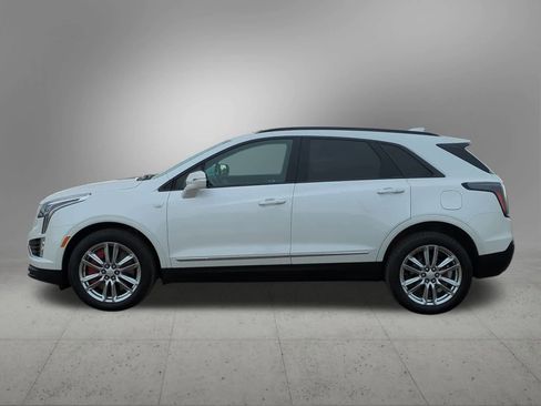 Used 2023 Cadillac XT5 Sportv image 3