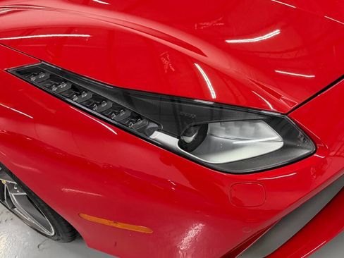 Used 2019 Ferrari 488 Spider RWD image 6