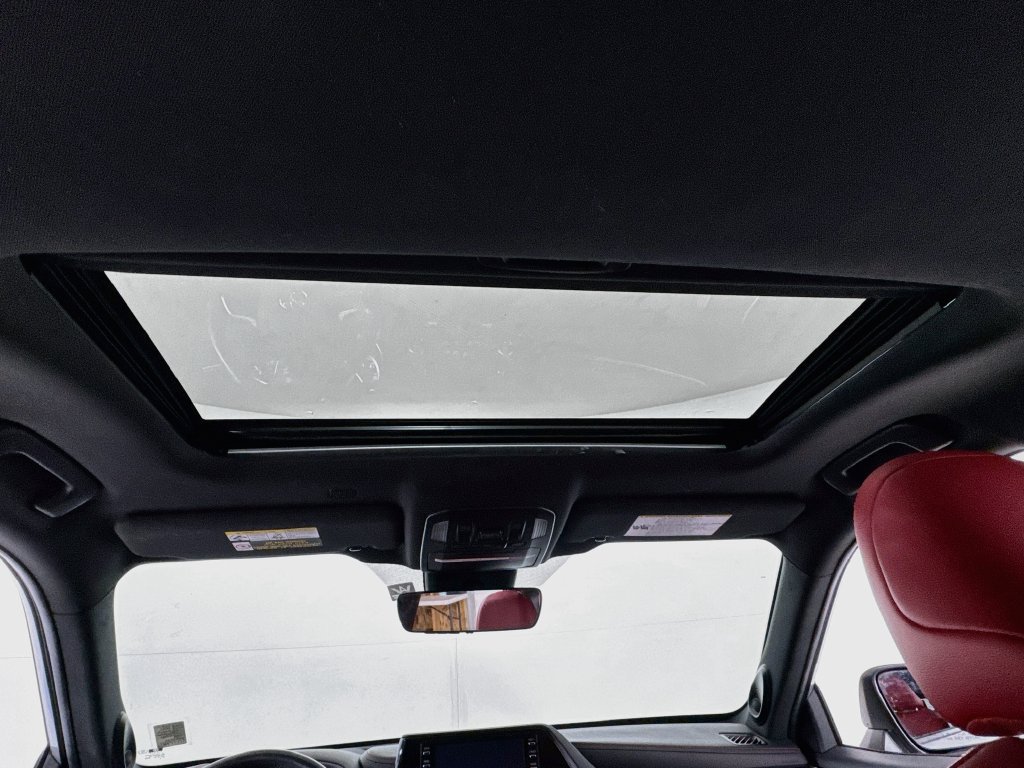 Used 2021 Toyota Highlander XSE AWD/4WD image 15