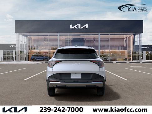 New 2026 Kia Sportage LX FWD image 5