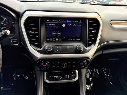 Used 2021 GMC Acadia SLE image 25