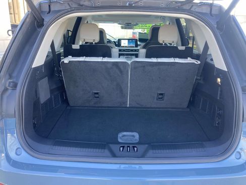 Certified 2025 Lincoln Aviator Reserve w/ Luxury Package image 15