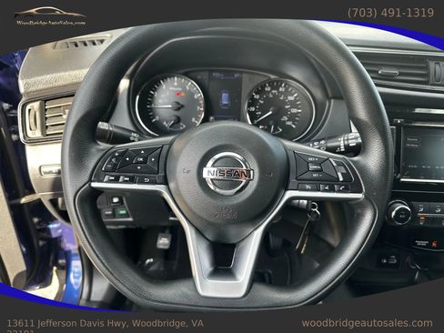 Used 2019 Nissan Rogue S image 12