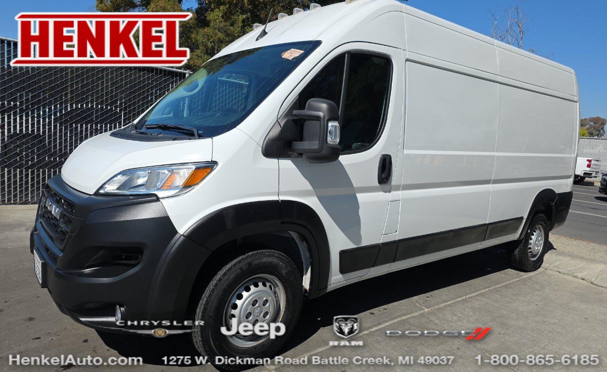 Used 2024 RAM ProMaster 2500 w/ Premium Convenience Group FWD image 1