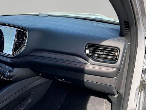 Used 2024 Dodge Durango R/T AWD/4WD image 17