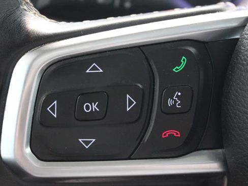 Used 2018 Jeep Wrangler Unlimited Sahara w/ LED Lighting Group AWD/4WD image 21