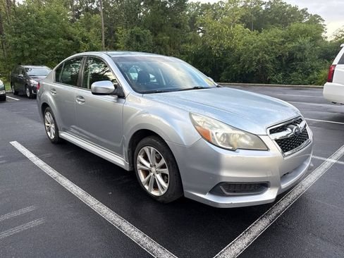 Used 2014 Subaru Legacy 2.5i Premium AWD/4WD image 7