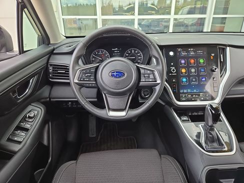 Used 2025 Subaru Outback Premium AWD/4WD image 19