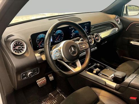 Used 2021 Mercedes-Benz GLB 250 image 16