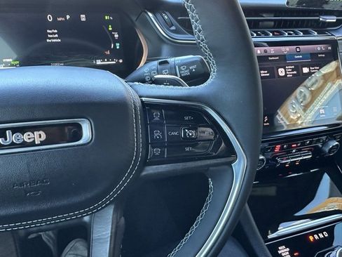 Used 2023 Jeep Grand Cherokee Overland w/ Luxury Tech Group IV image 27