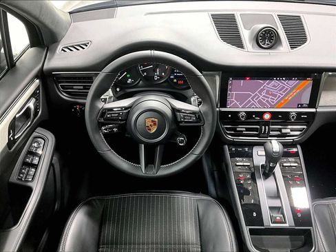 Used 2026 Porsche Macan Turbo AWD/4WD image 15