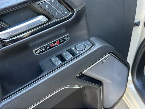 Used 2023 GMC Sierra 1500 AT4X image 39