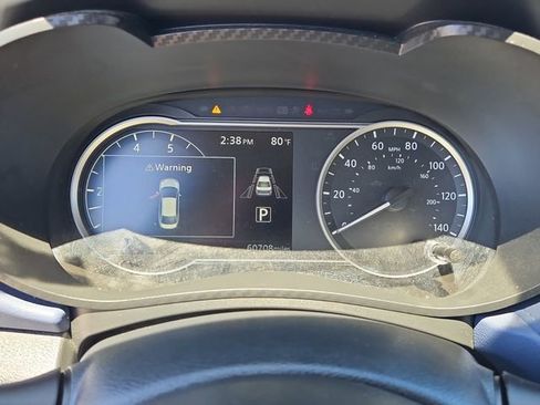 Used 2023 Nissan Versa SV FWD image 18
