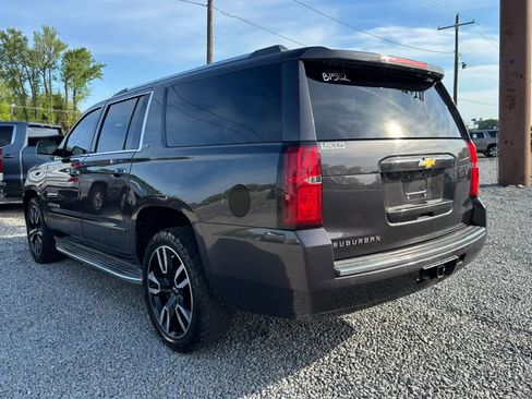 Used 2015 Chevrolet Suburban LTZ RWD image 13