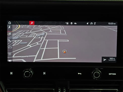 Used 2023 Porsche Macan S image 18