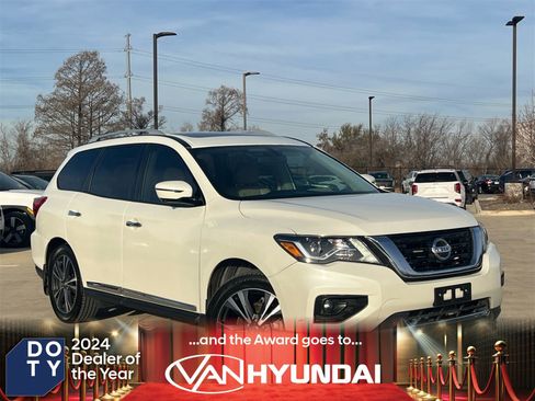 Used 2019 Nissan Pathfinder Platinum image 1