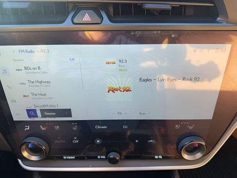 Used 2024 Lexus RZ 300e Premium image 18