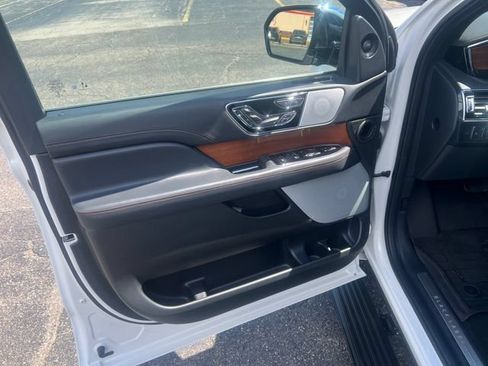 Used 2023 Lincoln Navigator Black Label AWD/4WD image 15