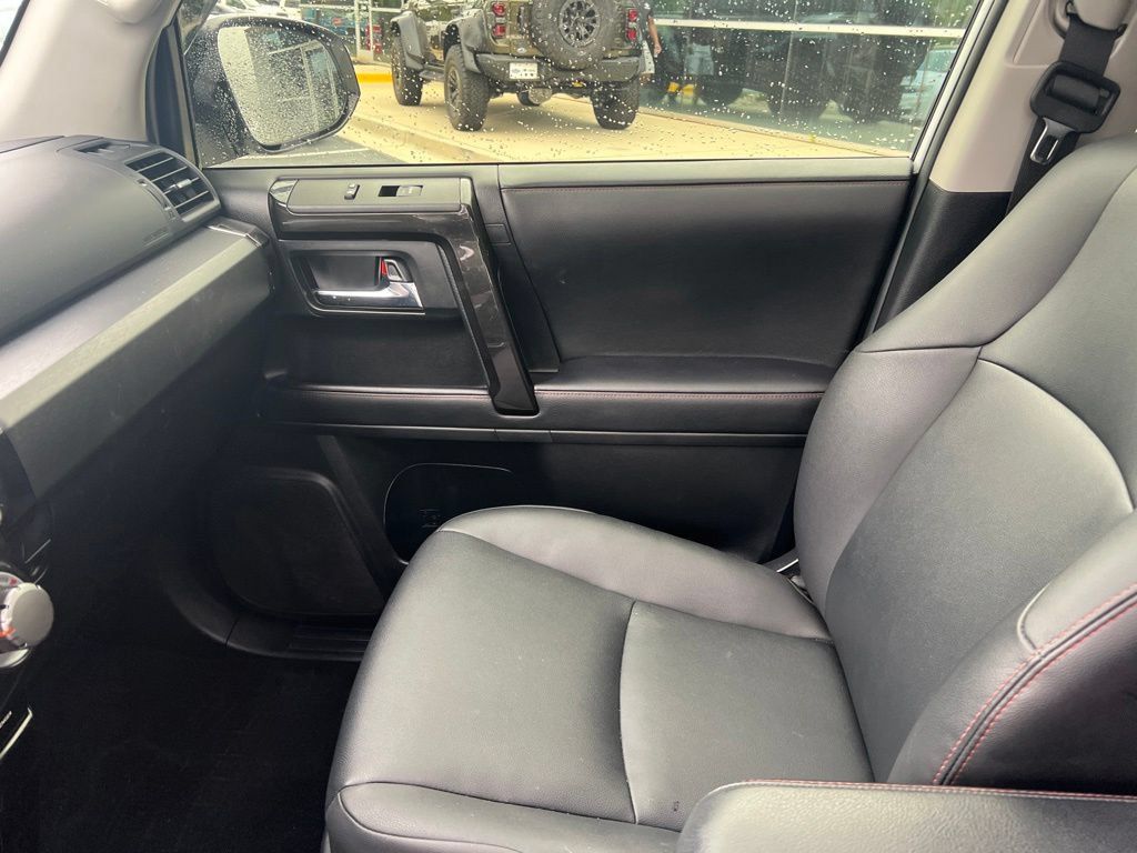 Used 2024 Toyota 4Runner TRD Off-Road Premium w/ Moonroof Package AWD/4WD image 11
