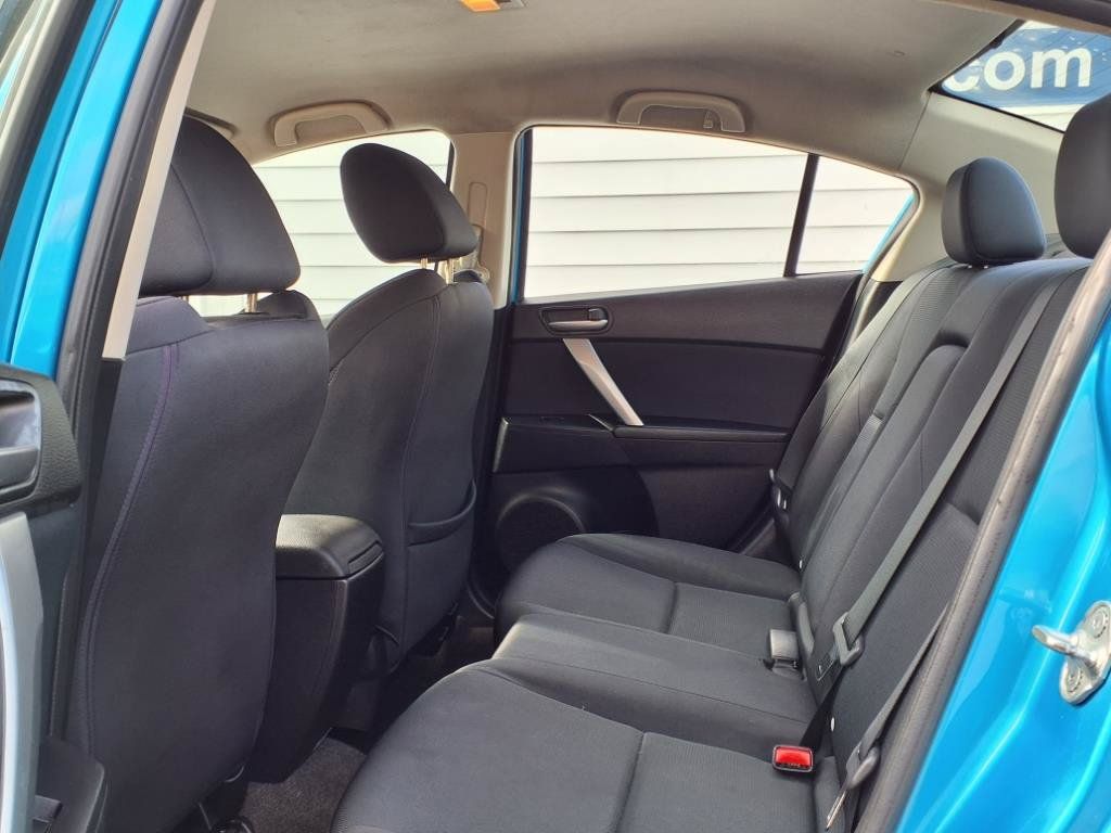 Used 2010 MAZDA MAZDA3 s Sport FWD image 9