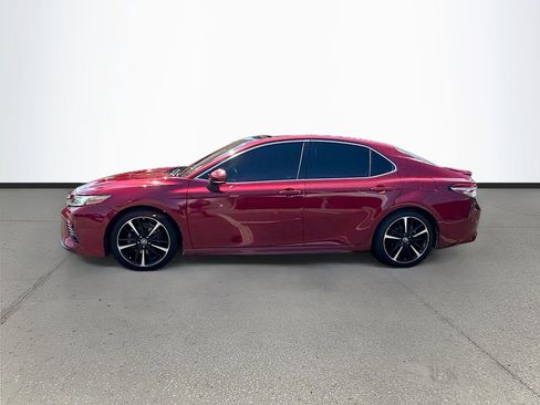 Used 2018 Toyota Camry XSE FWD image 4