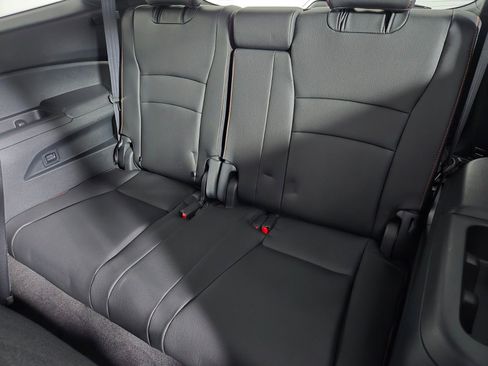 Used 2022 Honda Pilot TrailSport image 13