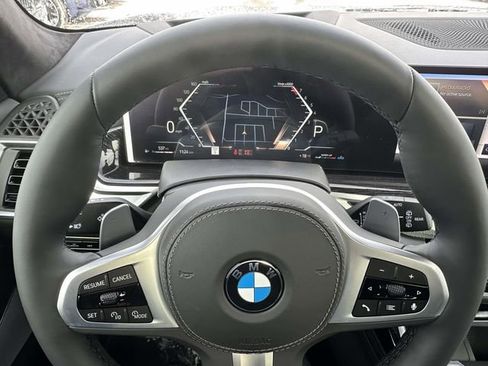 New 2026 BMW X7 xDrive40i w/ M Sport Package AWD/4WD image 15