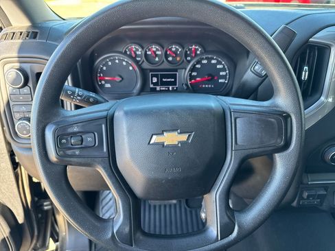 Used 2023 Chevrolet Silverado 2500 Custom w/ Custom Convenience Package AWD/4WD image 8