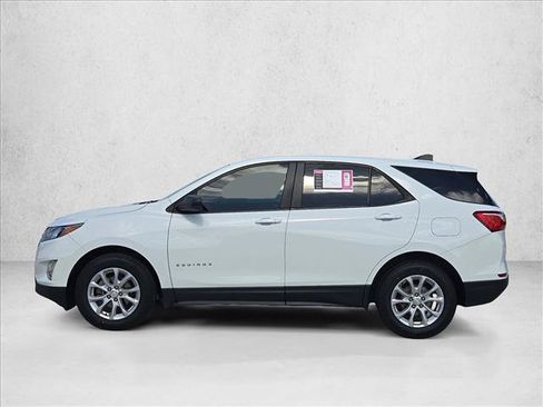 Used 2020 Chevrolet Equinox LS w/ LS Convenience Package FWD image 9