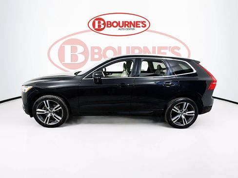 Used 2019 Volvo XC60 T5 Momentum w/ Multimedia Package AWD/4WD image 9