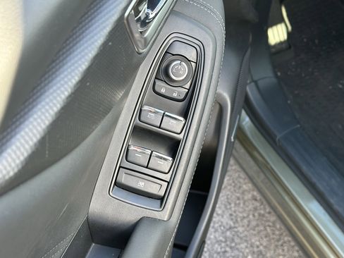 Used 2022 Subaru Forester Touring image 23