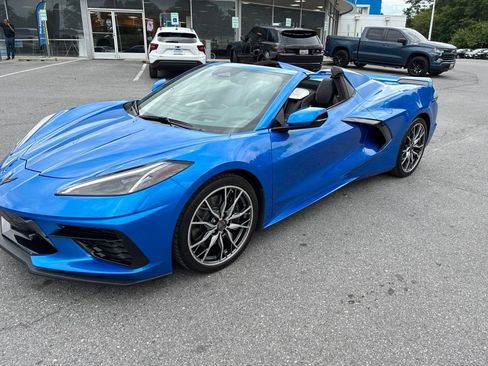 Used 2024 Chevrolet Corvette Stingray Premium Conv w/ Z51 Performance Package RWD image 10