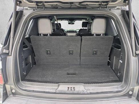 Used 2019 Ford Expedition Limited w/ Driver Assistance Package RWD image 6
