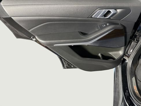 Used 2020 BMW X5 sDrive40i w/ Premium Package RWD image 26
