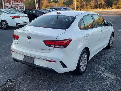 Used 2021 Kia Rio S image 2