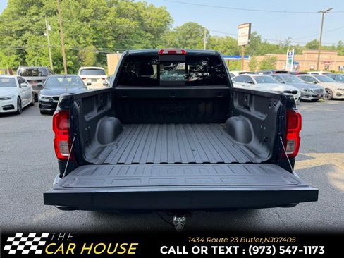 Used 2018 Chevrolet Silverado 1500 LTZ Z71 w/ Centennial Edition AWD/4WD image 19