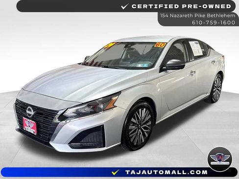 Used 2024 Nissan Altima 2.5 SV FWD image 1