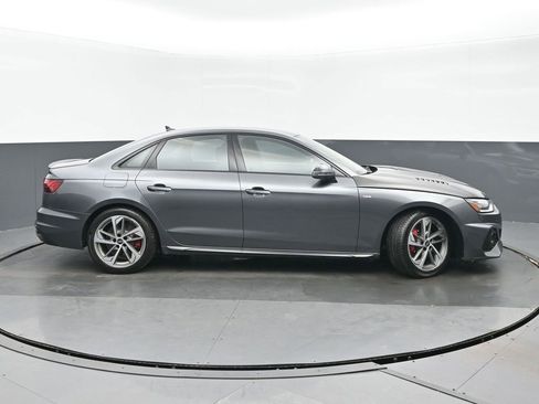 Used 2023 Audi A4 2.0T Premium Plus w/ Premium Plus Package image 2