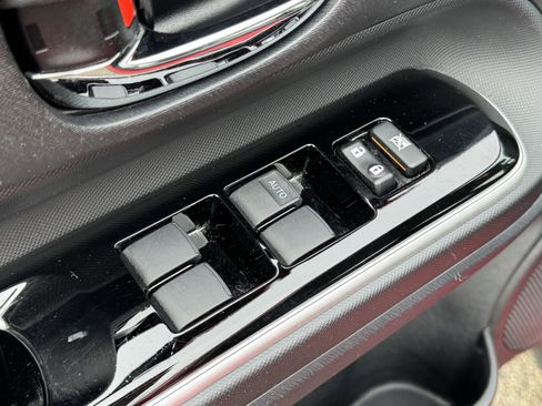 Used 2019 Toyota Prius C image 23