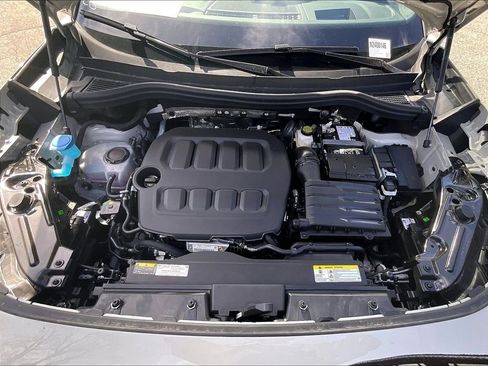 New 2026 Volkswagen Tiguan SE R-Line AWD/4WD image 14
