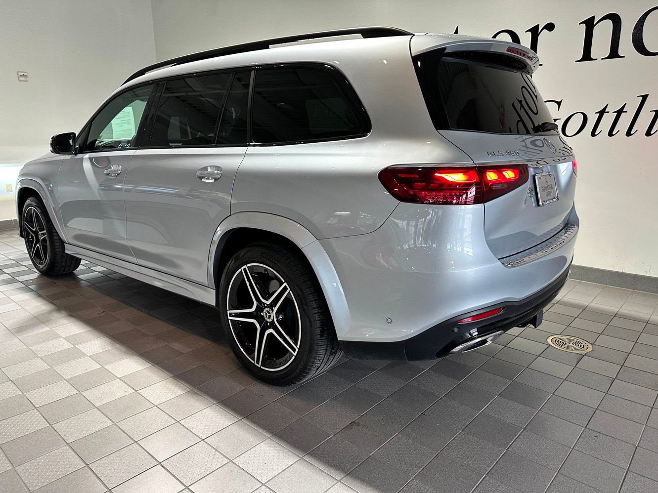 Certified 2025 Mercedes-Benz GLS 450 4MATIC image 6