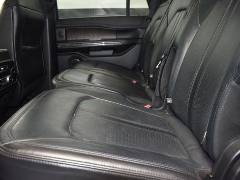 Used 2018 Ford Expedition Limited image 16
