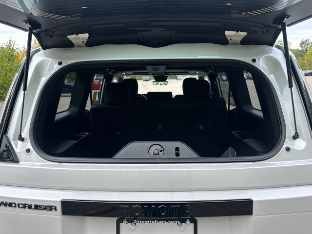 New 2027 Toyota Land Cruiser w/ Premium Package AWD/4WD image 11