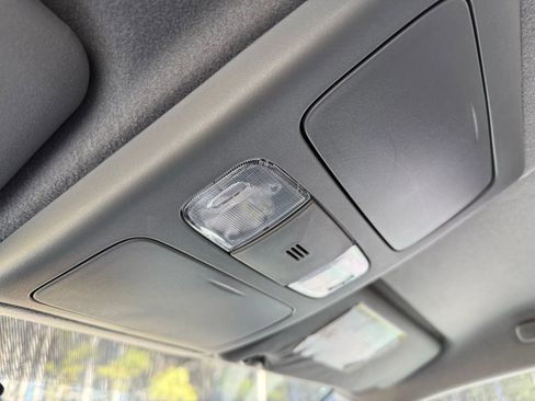 Used 2015 Toyota Tacoma 2WD Access Cab w/ Convenience Package image 35