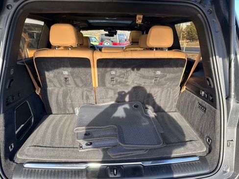 Used 2022 Jeep Grand Wagoneer Series III image 23