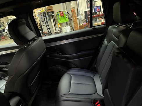 Used 2024 Jeep Wagoneer Launch Edition image 33