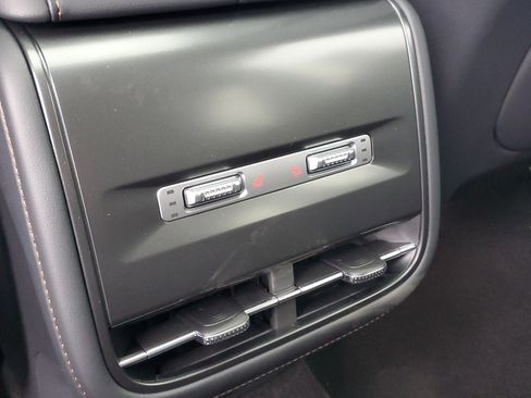 New 2026 Lincoln Nautilus Reserve image 28