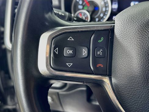 Used 2021 RAM 1500 Laramie AWD/4WD image 12